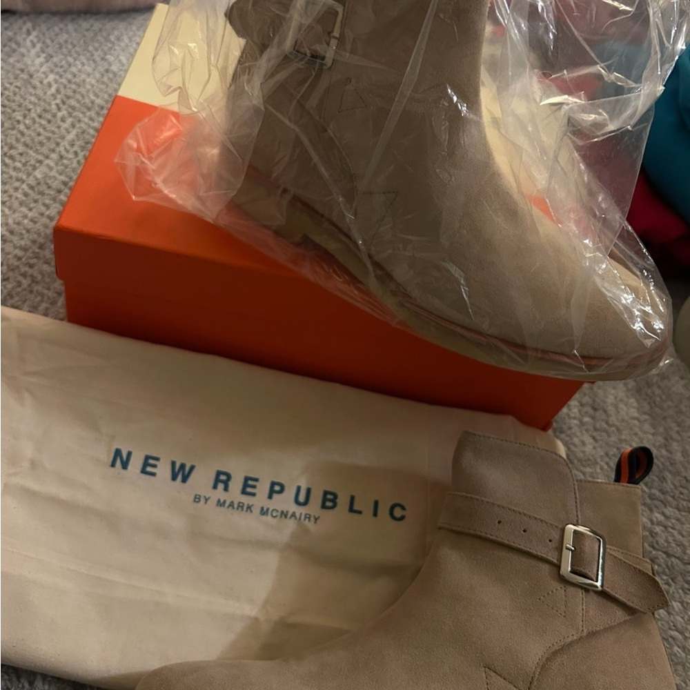 Men's Tan Boots